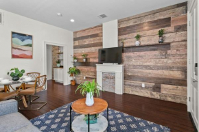 Stylish Creole Cottage 1 BD Home Central Location